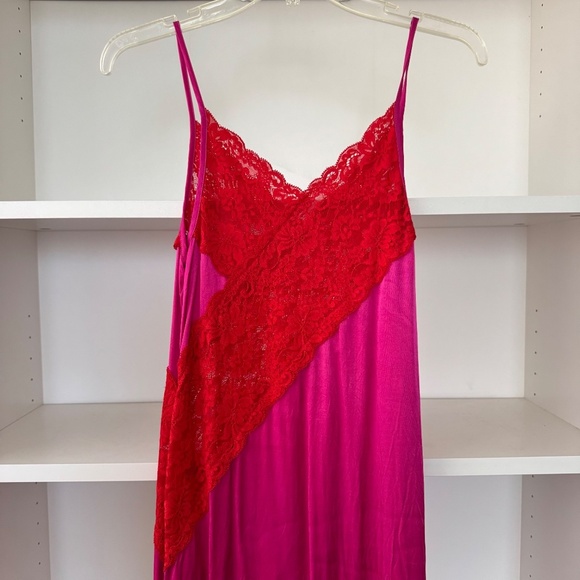 TOPSHOP Contrast Lace Color Block Slip Dress In Pink - Picture 5 of 7